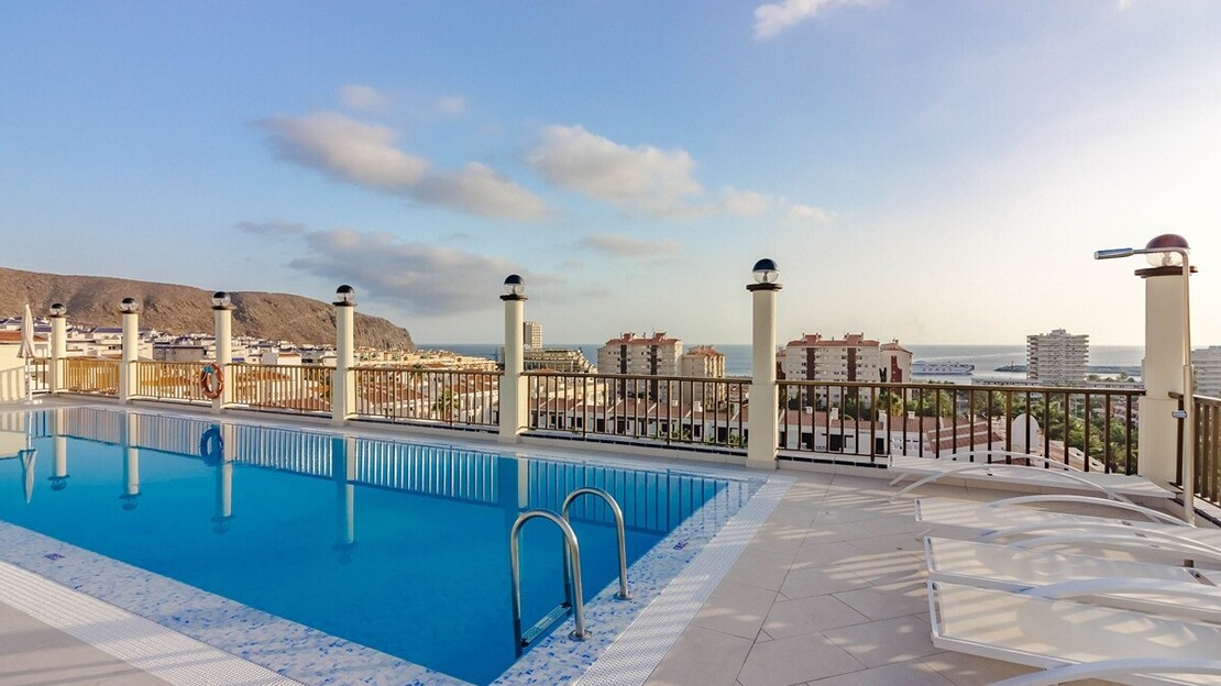 Klayman Olivina Aparthotel